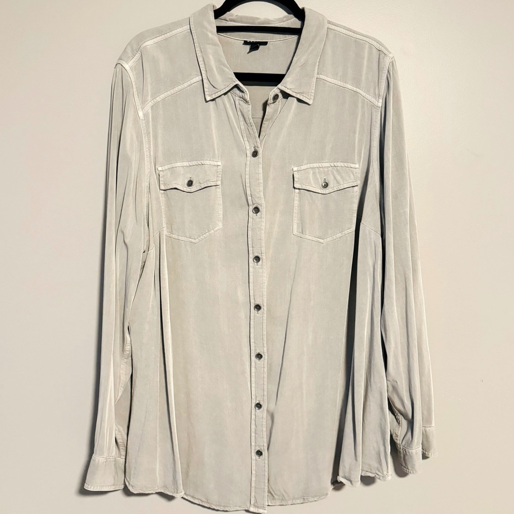 Torrid button down rayon grey top - SZ 2